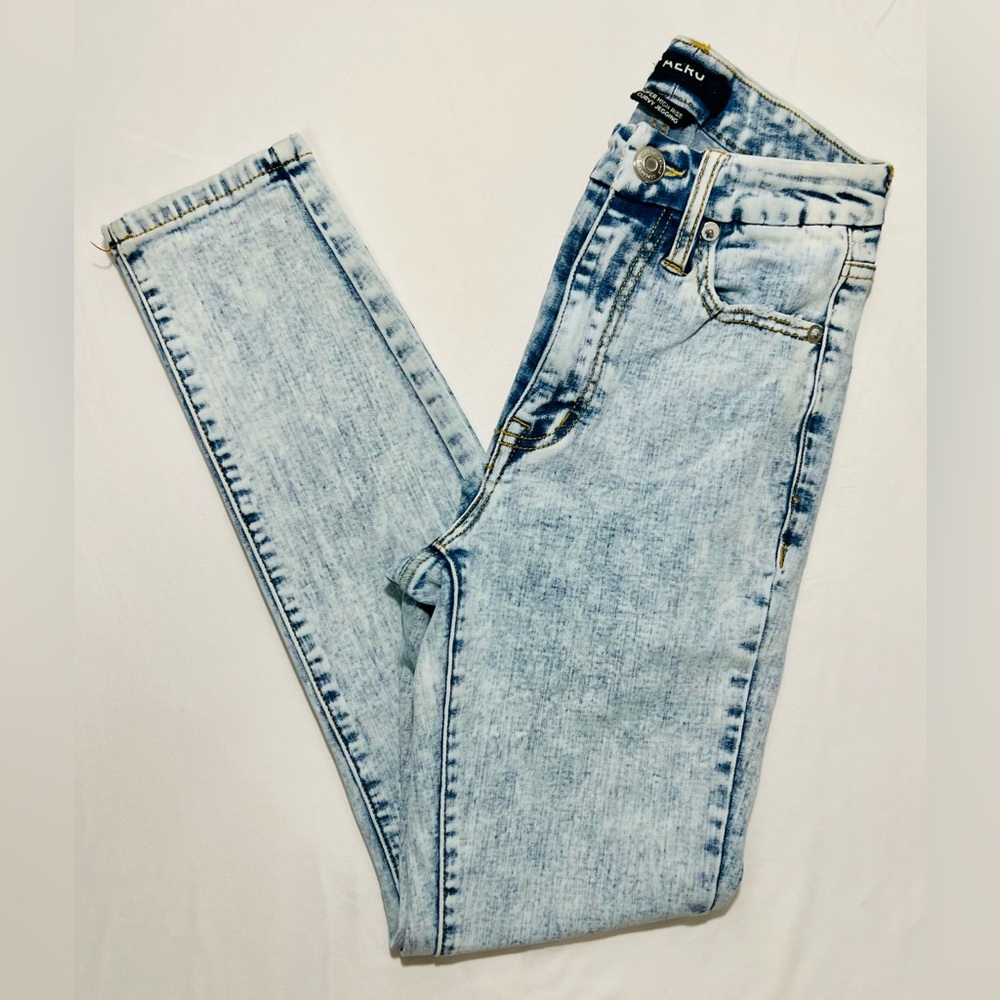 Aero‎ jeans - Picture 5 of 9